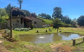 Casa de Campo Pé da Serra - Sitio em Campos Novos de Cunha